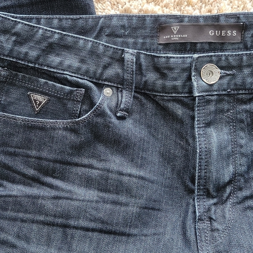 Last Chance, Guess jeans, men's dark blue